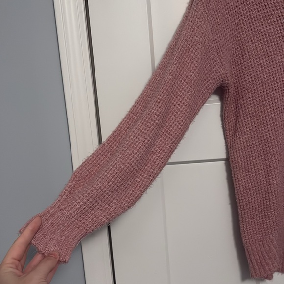 Women's light pink knit sweater size: XS - Picture 2 of 6